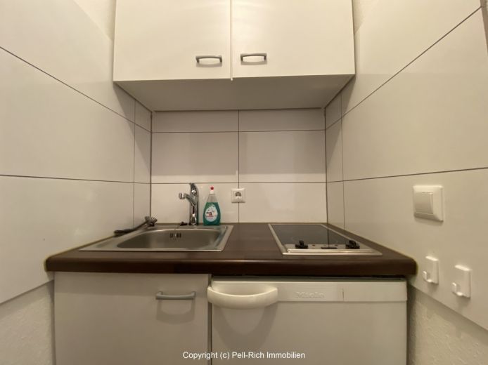 WOHLF&Uuml;HLEN: Vollm&ouml;blierte und l&ouml;ffelfertige Mietwohnung in gut angebundener Karlsruher Stadtlage