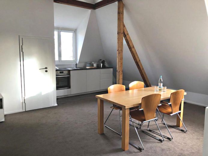Sch&ouml;nes Loft in sch&ouml;ner Wohnstra&szlig;e