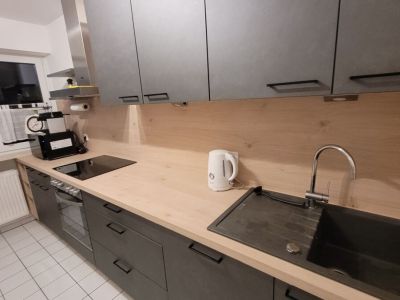 M&ouml;blierte 2-Zimmer-Wohnung mit Terrasse in Rosenheim