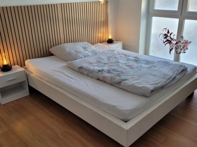 M&ouml;blierte 2-Zimmer-Wohnung mit Terrasse in Rosenheim