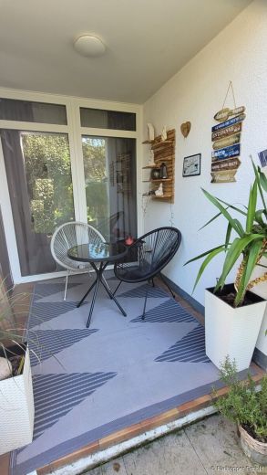 M&ouml;blierte 2-Zimmer-Wohnung mit Terrasse in Rosenheim
