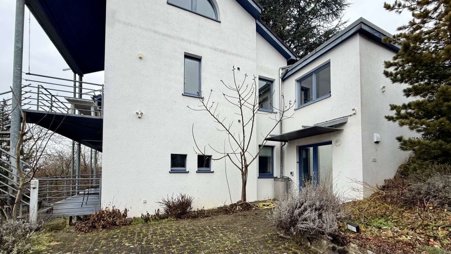 Teilm&ouml;bliertes SINGLE-Wohnen in ruhiger Aussichtslage Bruchsals - auch l&auml;ngerfristig (bis 3 Jahre)