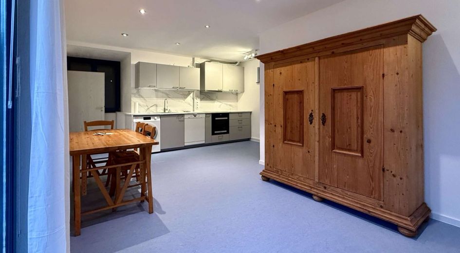 Teilm&ouml;bliertes SINGLE-Wohnen in ruhiger Aussichtslage Bruchsals - auch l&auml;ngerfristig (bis 3 Jahre)