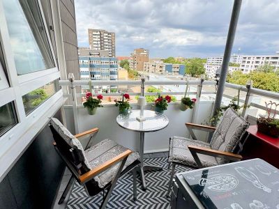 Renovierte 3-Zimmer-Wohnung mit Balkon und Loggia mit Weitblick!