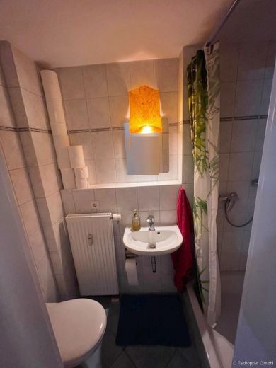 M&ouml;blierte 3-Zimmer-Wohnung mit Balkon in M&uuml;nchen - Pasing