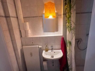 M&ouml;blierte 3-Zimmer-Wohnung mit Balkon in M&uuml;nchen - Pasing