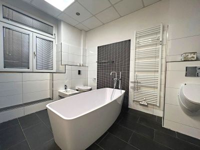 3,5 Zimmer-Wohnung mit Terrasse im Innenhof in Pempelfort