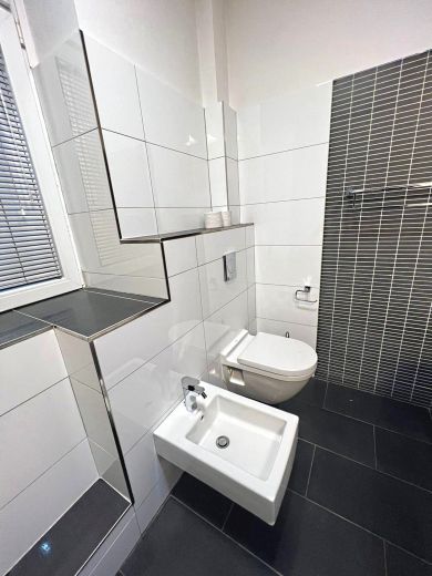 3,5 Zimmer-Wohnung mit Terrasse im Innenhof in Pempelfort