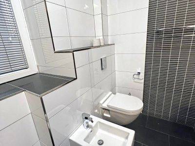 3,5 Zimmer-Wohnung mit Terrasse im Innenhof in Pempelfort