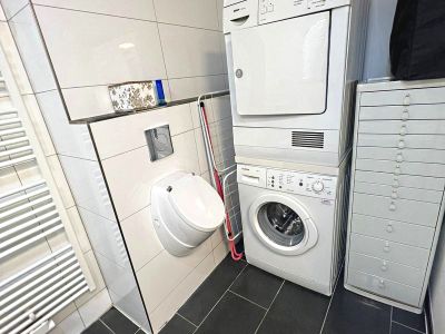 3,5 Zimmer-Wohnung mit Terrasse im Innenhof in Pempelfort