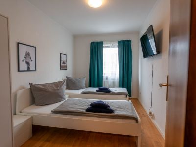 Voll m&ouml;blierte helle 3-Zimmer-Wohnung mit Balkon in Obertshausen