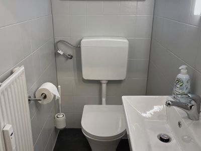 Voll m&ouml;blierte helle 3-Zimmer-Wohnung mit Balkon in Obertshausen