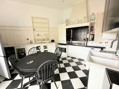 Pempelfort: 5-Zimmer-Maisonette-Altbauwohnung in prachtvollem Altbau