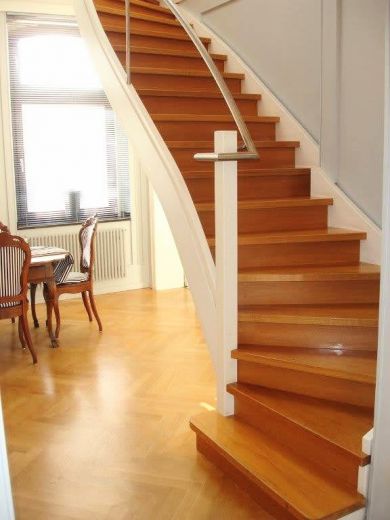 Pempelfort: 5-Zimmer-Maisonette-Altbauwohnung in prachtvollem Altbau