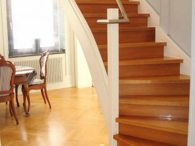 Pempelfort: 5-Zimmer-Maisonette-Altbauwohnung in prachtvollem Altbau