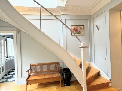 Pempelfort: 5-Zimmer-Maisonette-Altbauwohnung in prachtvollem Altbau