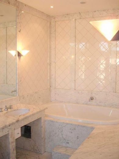 Pempelfort: 5-Zimmer-Maisonette-Altbauwohnung in prachtvollem Altbau