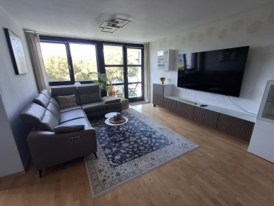 Neuwertig renoviertes Apartment in Bonn, 3 Zimmer, 73qm 3.OG mit Aufzug, Balkon und Tiefgarage - ab 01.05.2026