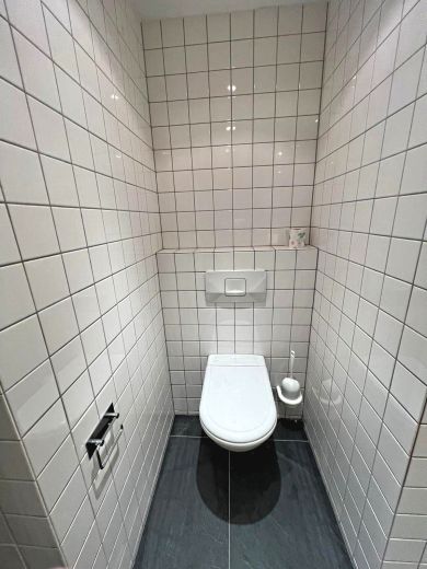 Gediegene 2,5 Zimmer Wohnung mit Garage im Haus in bester Lage in D&uuml;sseltal!