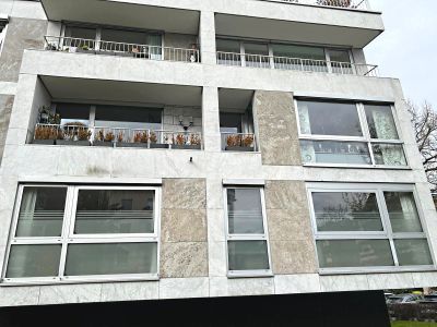 Gediegene 2,5 Zimmer Wohnung mit Garage im Haus in bester Lage in D&uuml;sseltal!