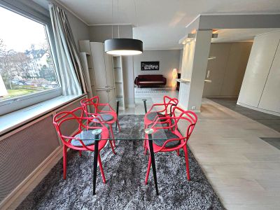 Gediegene 2,5 Zimmer Wohnung mit Garage im Haus in bester Lage in D&uuml;sseltal!