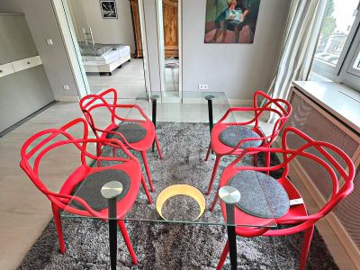 Gediegene 2,5 Zimmer Wohnung mit Garage im Haus in bester Lage in D&uuml;sseltal!