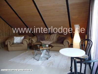 INTERLODGE  F&uuml;r Pendler/Wochenendheimfahrer: Komplett m&ouml;bliertes Dachgescho&szlig;apartment