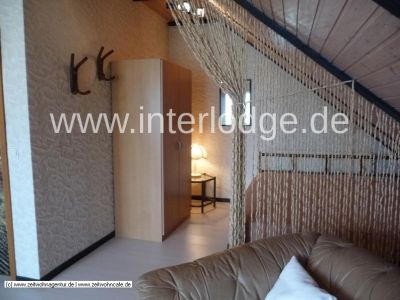 INTERLODGE  F&uuml;r Pendler/Wochenendheimfahrer: Komplett m&ouml;bliertes Dachgescho&szlig;apartment