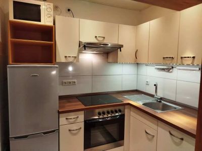 Komfortable 1-Zimmer Wohnung mit Balkon in Frankfurt-Nied