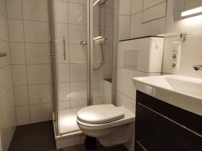 Komfortable 1-Zimmer Wohnung mit Balkon in Frankfurt-Nied