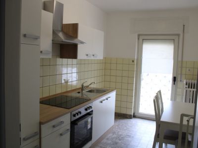 STARTKLAR: Teilm&ouml;blierte 3-Zimmerwohnung mit Einbauk&uuml;che in Knielingen