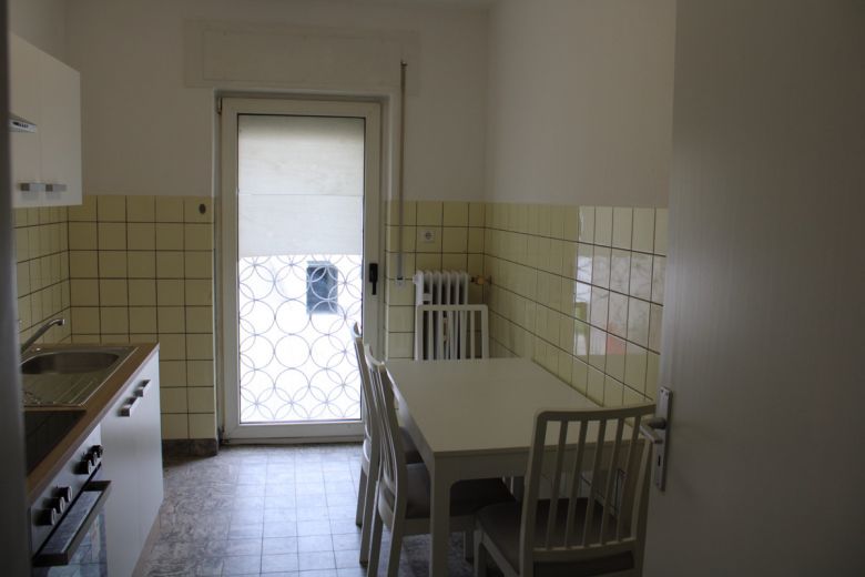 STARTKLAR: Teilm&ouml;blierte 3-Zimmerwohnung mit Einbauk&uuml;che in Knielingen