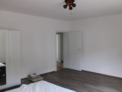 STARTKLAR: Teilm&ouml;blierte 3-Zimmerwohnung mit Einbauk&uuml;che in Knielingen