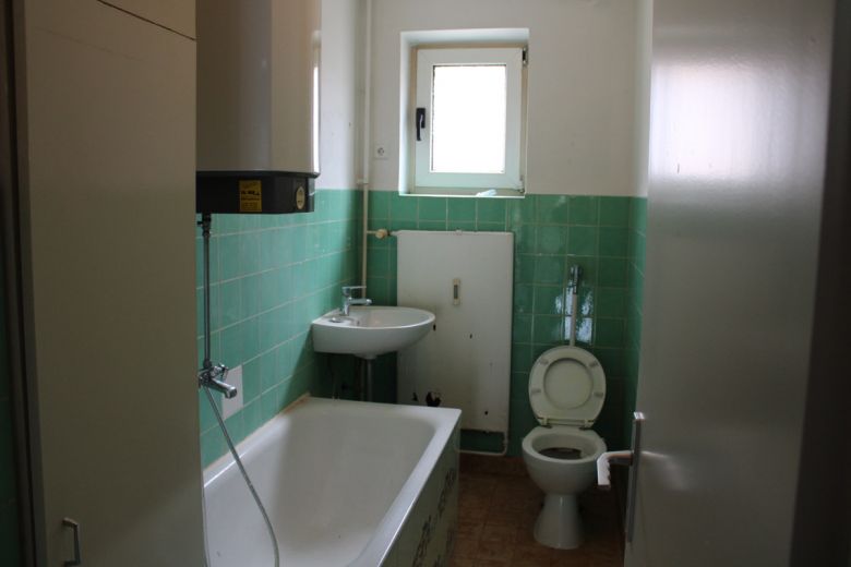 STARTKLAR: Teilm&ouml;blierte 3-Zimmerwohnung mit Einbauk&uuml;che in Knielingen