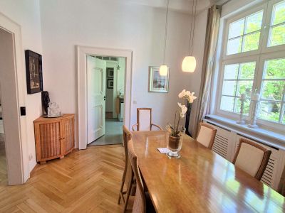 Carlstadt Rarit&auml;t! Stylische Altbau-Wohnung in top Lage