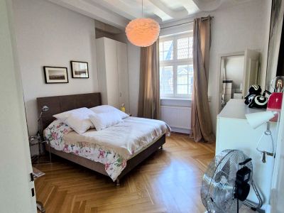 Carlstadt Rarit&auml;t! Stylische Altbau-Wohnung in top Lage