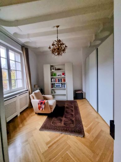 Carlstadt Rarit&auml;t! Stylische Altbau-Wohnung in top Lage