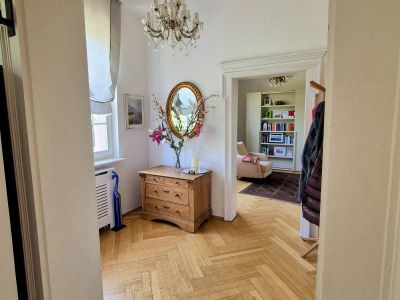 Carlstadt Rarit&auml;t! Stylische Altbau-Wohnung in top Lage