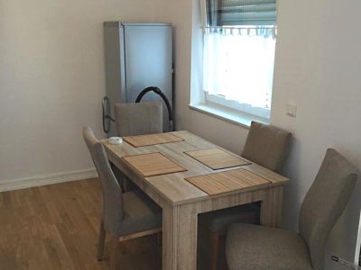 2 Zimmer-Wohnung in Heerdt mit Stellplatz