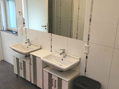 2 Zimmer-Wohnung in Heerdt mit Stellplatz