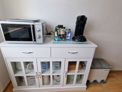 Gem&uuml;tliche All-Inclusiv Wohnung, sofort verf&uuml;gbar:  2,5 Zimmer + Balkon, Bus zur Universit&auml;t
