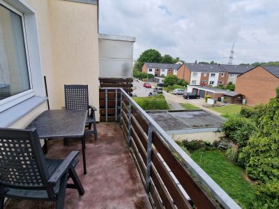 Gem&uuml;tliche All-Inclusiv Wohnung, sofort verf&uuml;gbar:  2,5 Zimmer + Balkon, Bus zur Universit&auml;t