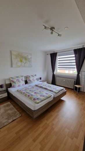 Gem&uuml;tliche All-Inclusiv Wohnung, sofort verf&uuml;gbar:  2,5 Zimmer + Balkon, Bus zur Universit&auml;t