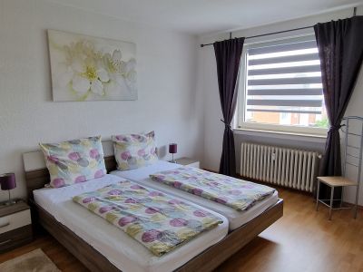 Gem&uuml;tliche All-Inclusiv Wohnung, sofort verf&uuml;gbar:  2,5 Zimmer + Balkon, Bus zur Universit&auml;t