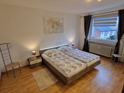 Gem&uuml;tliche All-Inclusiv Wohnung, sofort verf&uuml;gbar:  2,5 Zimmer + Balkon, Bus zur Universit&auml;t