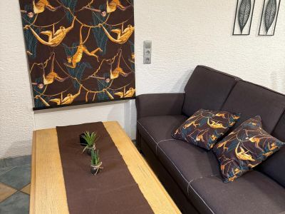 Helle 2-Zimmer-Wohnung (50qm) mit eigenem Hauseingang & Gartenmitbenutzung Kurzzeitvermietung <12 Monate