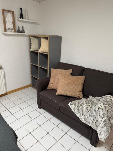 Helle 2-Zimmer-Wohnung (50qm) mit eigenem Hauseingang & Gartenmitbenutzung Kurzzeitvermietung <12 Monate