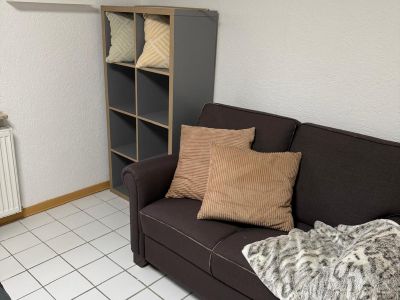 Helle 2-Zimmer-Wohnung (50qm) mit eigenem Hauseingang & Gartenmitbenutzung Kurzzeitvermietung <12 Monate