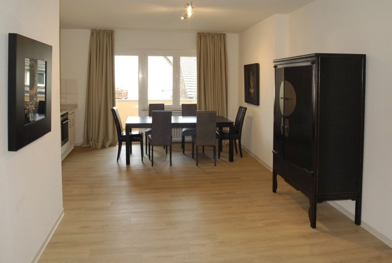 Carlstadt: 2-Zimmer-Wohnung mit Balkon in bester Lage