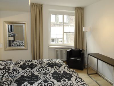 Carlstadt: 2-Zimmer-Wohnung mit Balkon in bester Lage